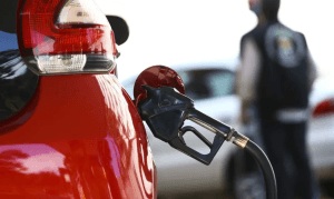 Nova política da Petrobras para os combustíveis completa um mês com preços próximos ao modelo anterior