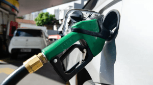 Gasolina deve ficar até R$ 0,34 mais cara em julho com volta de impostos