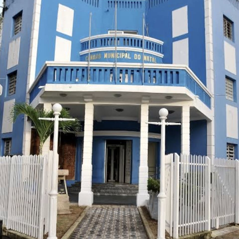 ESTRANHO: Gabarito de prova em concurso para Câmara Municipal de Natal tem como resposta somente a letra "A"