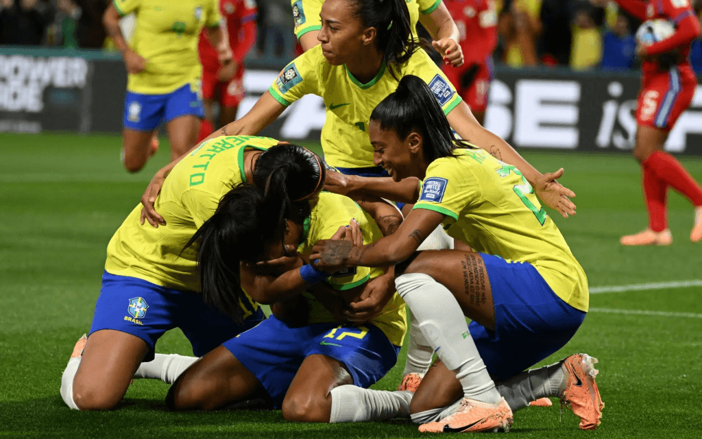 Ary Borges brilha, Brasil bate Panamá com tranquilidade e assume liderança do grupo na Copa do Mundo feminina