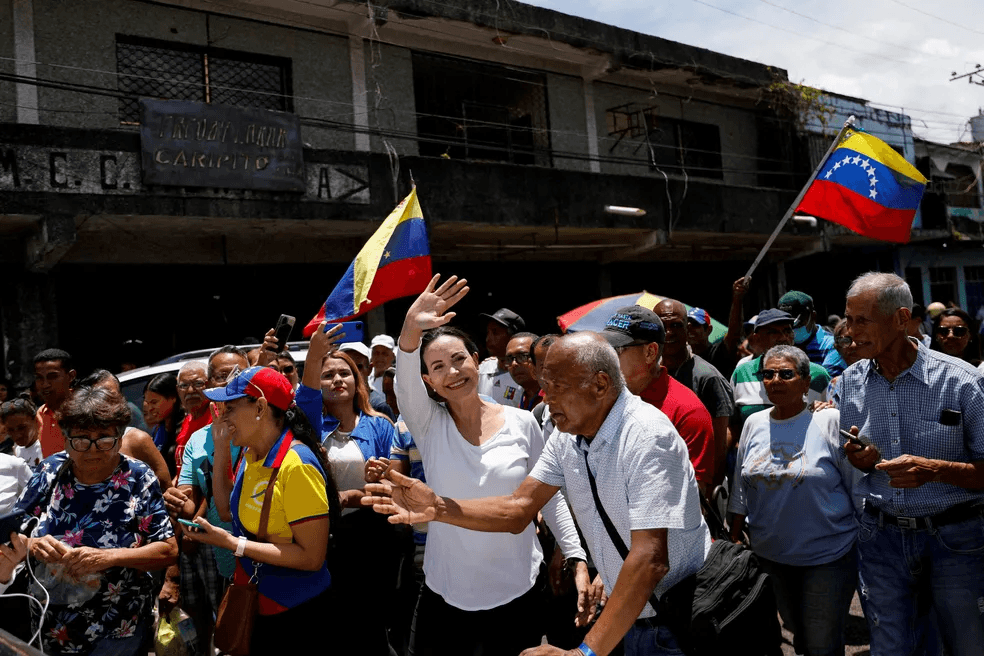 Ditadura da Venezuela segue modelo da Nicarágua e inabilita candidatos opositores