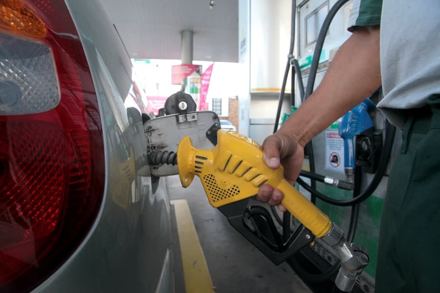 Preço médio da gasolina tem aumento R$ 0,12 no RN