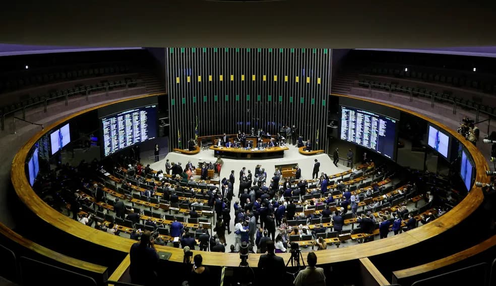 Centrão faz pedido para entrar na base de Lula: dois ministérios, quatro estatais e R$ 10 bilhões em emendas