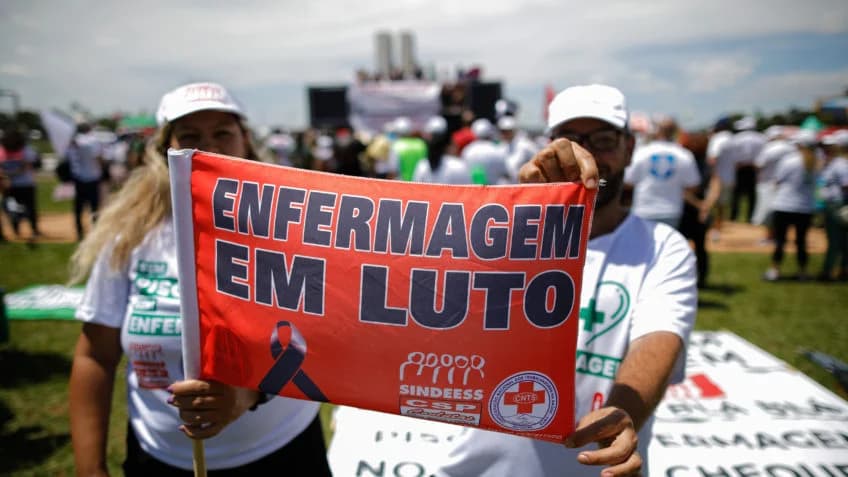 Ministério da Saúde prevê pagamento do piso da enfermagem em agosto