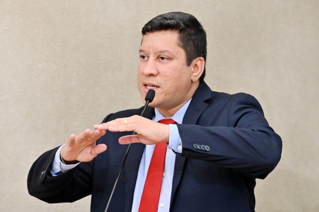 Engorda de Ponta Negra já poderia estar licenciada, diz diretor do Idema