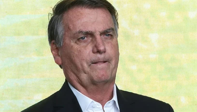 Bolsonaro não quitou dívidas de multas porque elas ainda estão em debate na Justiça, diz defesa