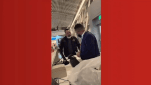 VÍDEO: Senador do Acre grita com funcionário de aeroporto após perder voo: ‘tem que me respeitar'