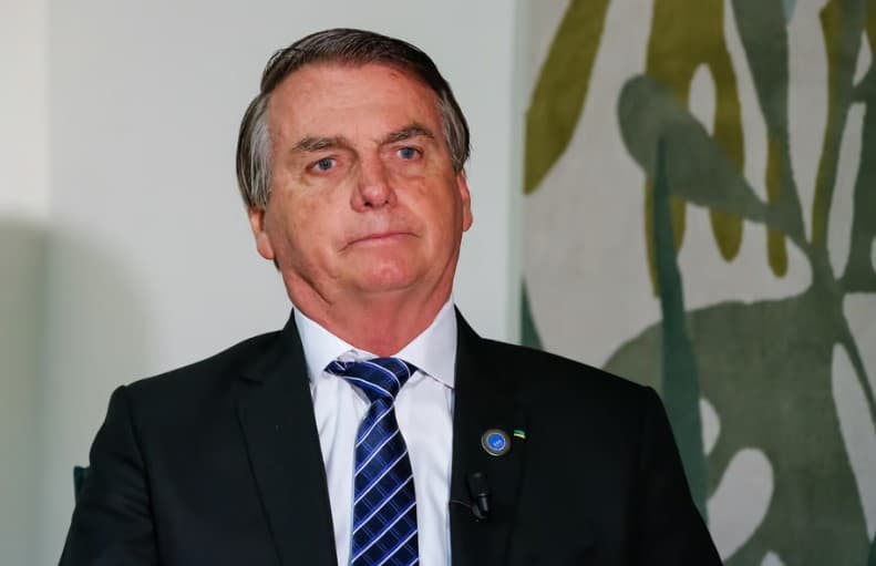 TCU marca julgamento que pode barrar salário de Bolsonaro pago pelo PL