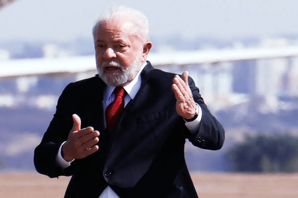 Taxação de offshores trava MP de Lula que ajusta salário mínimo e isenção do imposto de renda