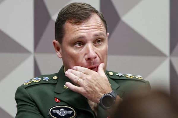 Defesa de Mauro Cid afirma inocência e diz que militar seguia ordens