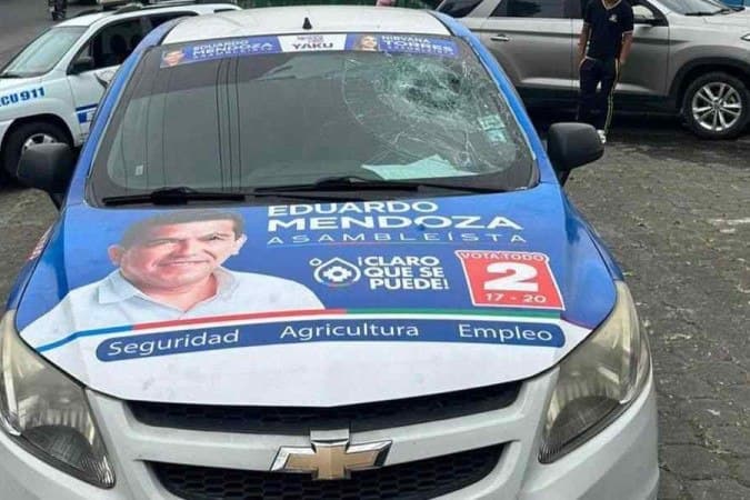 Um dia após assassinato de Fernando Villavicencio, candidata à Assembleia Nacional do Equador tem carro atingido por balas