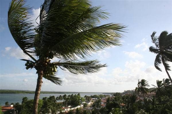 Inmet emite alerta de ventos costeiros para Natal e outras 39 cidades do RN