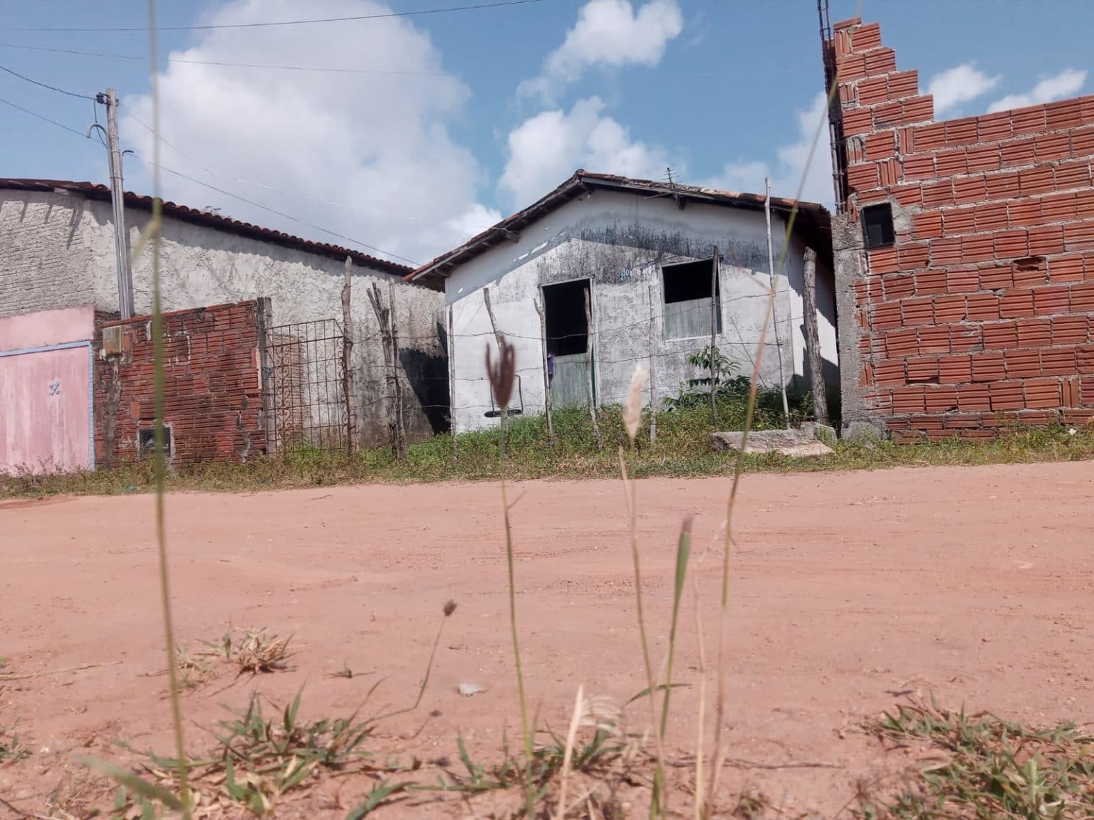 Homem é assassinado com vários tiros em Extremoz