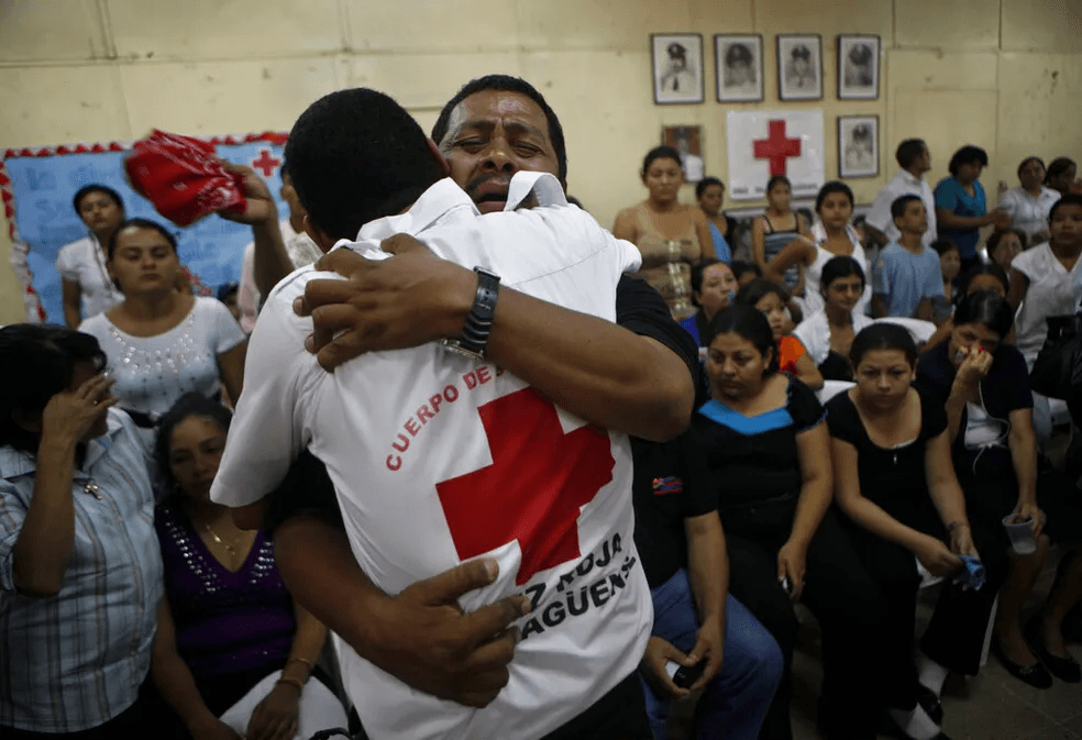 Maduro segue ditadura da Nicarágua e intervém na Cruz Vermelha da Venezuela