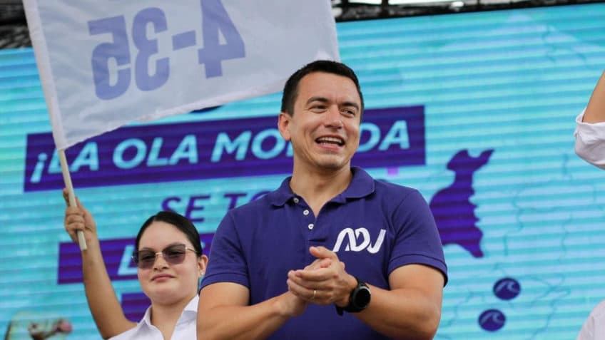 MAIS UMA VEZ: Campanha presidencial no Equador termina com ataque a tiros