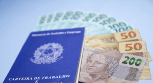 Com aumento real, previsão do salário mínimo atinge R$ 1.418 para 2024