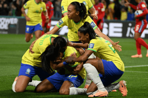 É tudo ou nada! Brasil e Jamaica disputam vaga nas oitavas da Copa hoje às 7 h