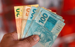 Devolução de dinheiro esquecido supera R$ 4 bilhões, mas ainda restam R$ 7,1 bilhões