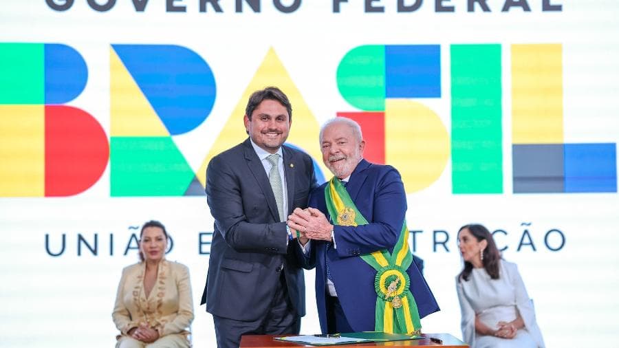 PF pede, mas Barroso nega pedido para fazer buscas contra ministro de Lula