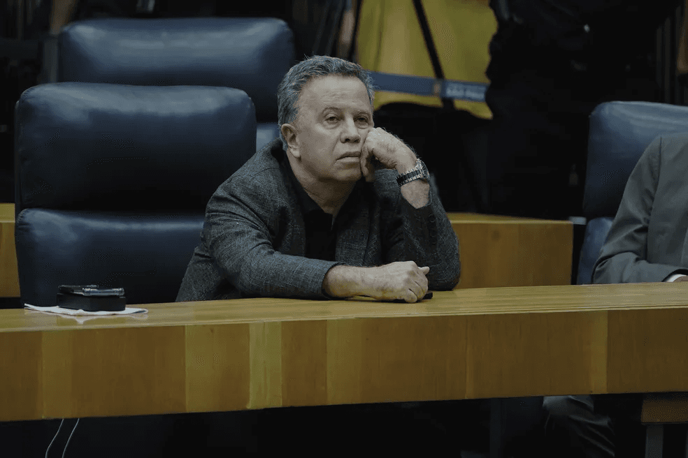 Vereador de SP é cassado por racismo após falar: "Eles arrumaram e não lavaram a calçada. É coisa de preto, né?"