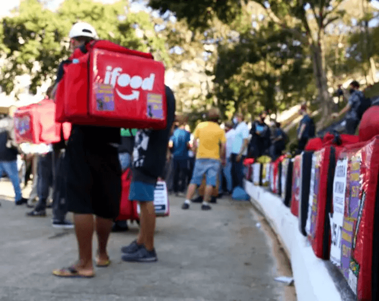 Sem acordo, entregadores de aplicativo ameaçam greve geral