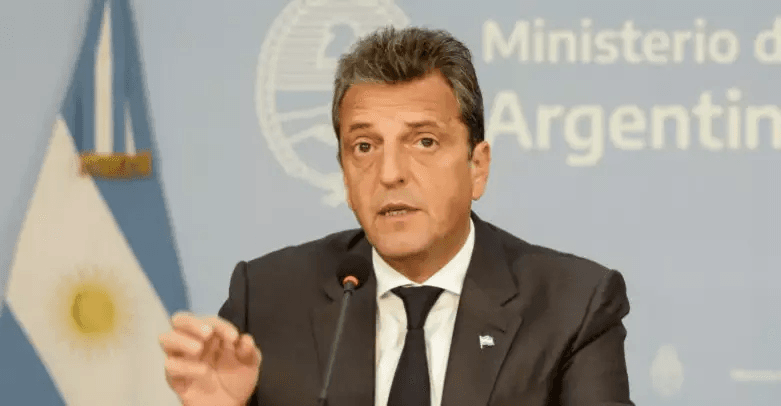 Ministro candidato anuncia auxílios às vésperas da eleição argentina