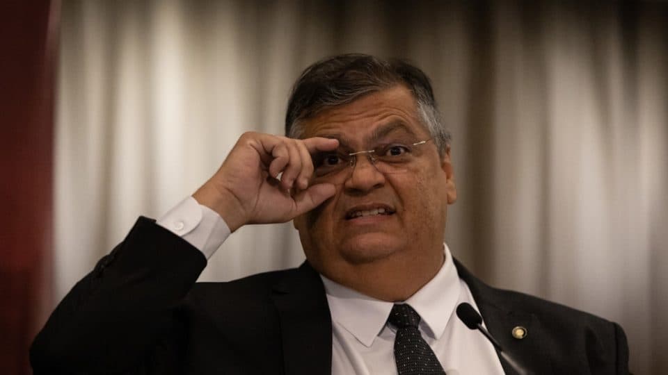 Com Dino favorito ao STF, PT quer Messias na Justiça; veja outros cotados