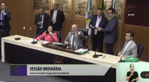 Vereadores divulgam notas para explicar confusão na Câmara de Natal
