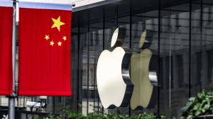 Apple perde US$ 200 bilhões em dois dias após relatos de proibição do iPhone na China