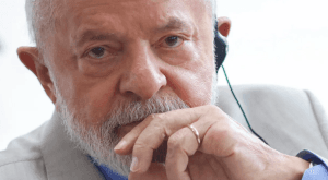 Com dor desde a eleição, Lula passa por cirurgia no quadril nesta sexta-feira (29)
