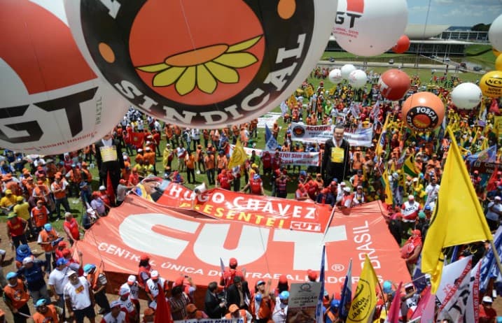 Contribuição sindical despenca 98% em 5 anos; Valor caiu de R$ 3 bilhões em 2017 para R$ 58,1 milhões em 2022