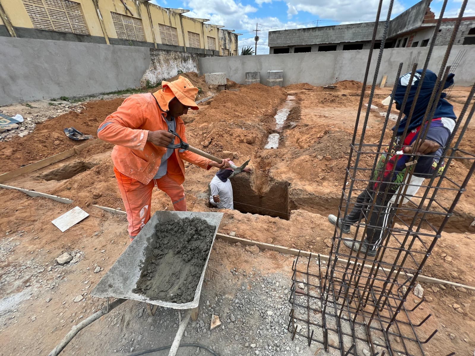 Prefeitura de Ceará-Mirim avança na obra de construção do galpão industrial