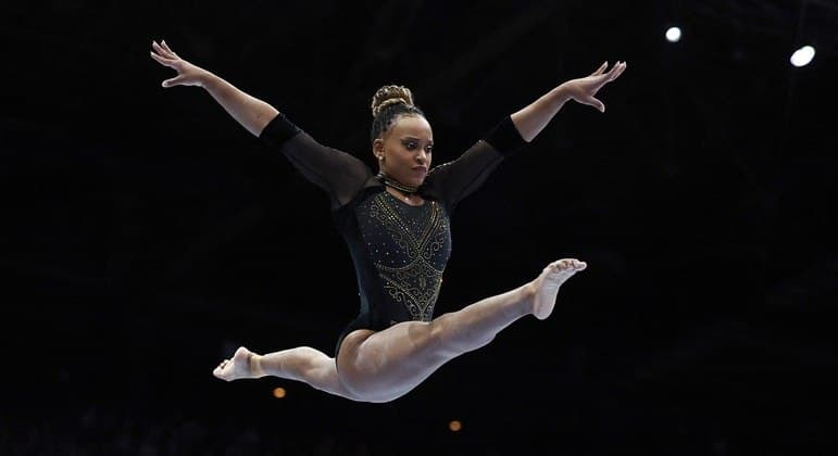 Brasil conquista a prata inédita no Mundial de Ginástica Artística sob liderança de Rebeca Andrade