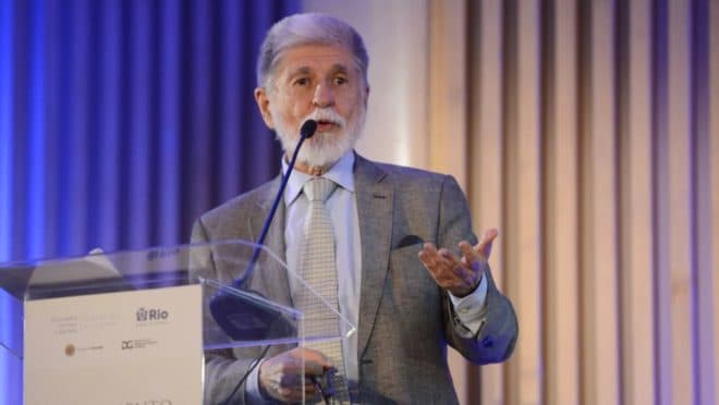 Celso Amorim assinou prefácio de livro que exalta o lado “diplomático” do Hamas