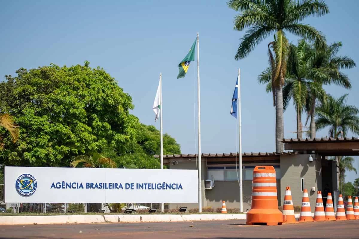 PF encontra provas de obstrução na Abin após início da investigação