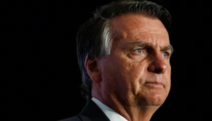 Bolsonaro apresenta queixa-crime no STF contra Lula por injúria e difamação