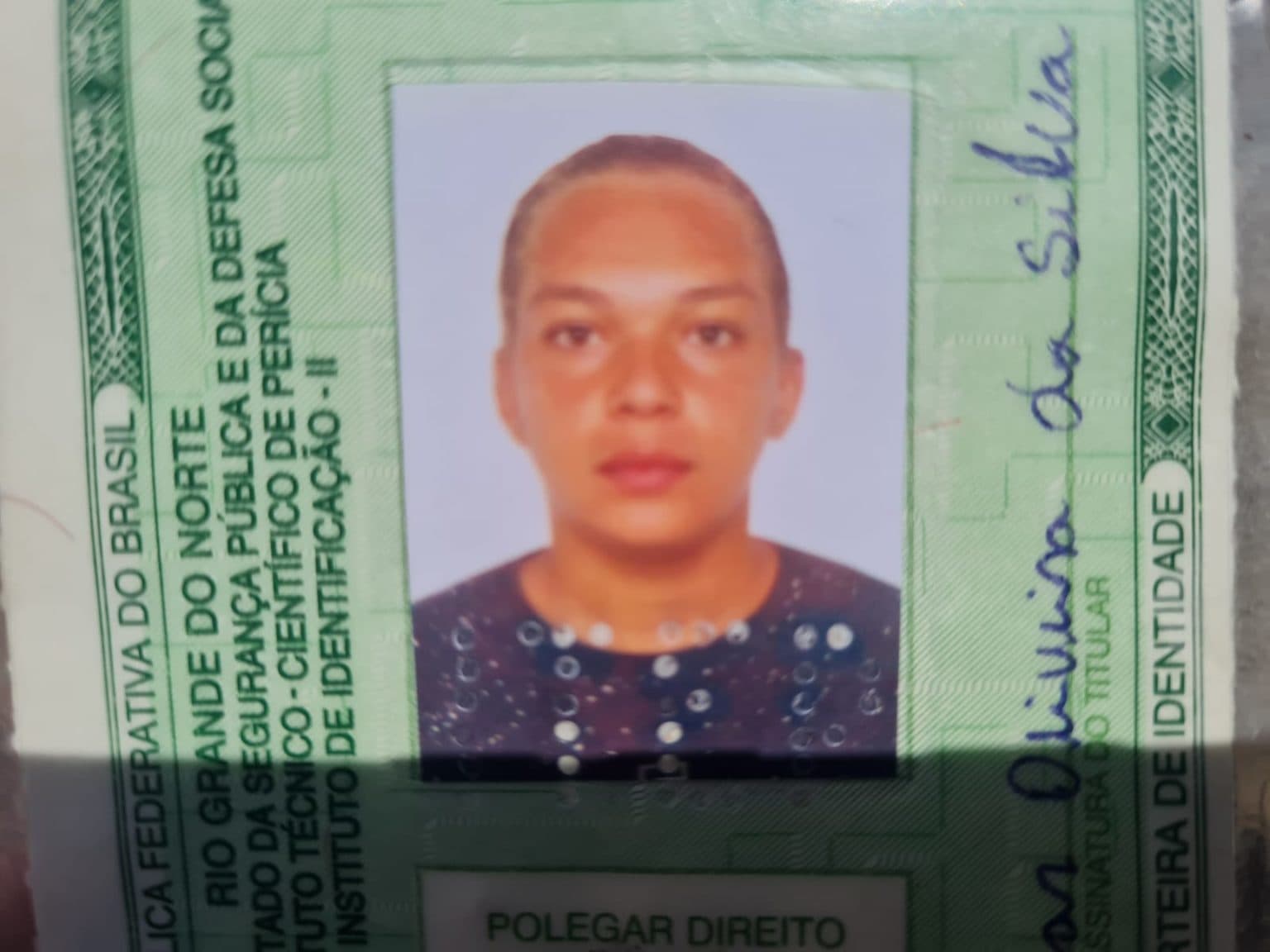 Delegado acredita que sangue encontrado em carro seja de travesti desaparecida