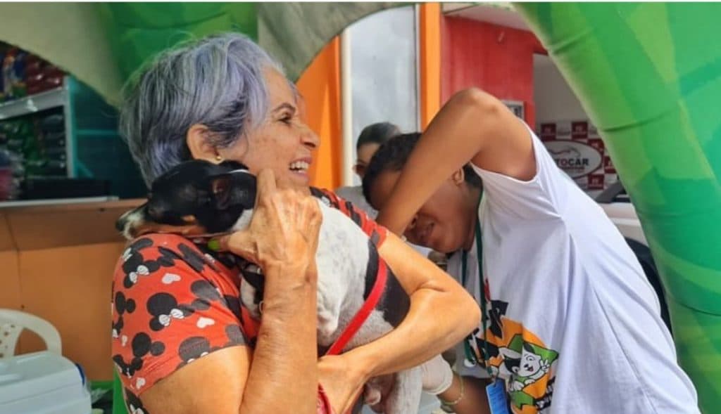 Parnamirim ultrapassa meta de 100% na vacinação de cães e gatos