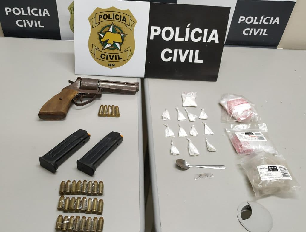 Polícia Civil prende chefe do tráfico de drogas em Macaíba