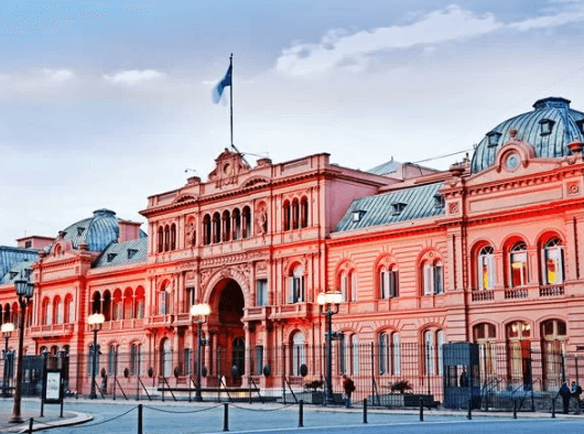 Eleições na Argentina: Casa Rosada é isolada após ameaça de bomba