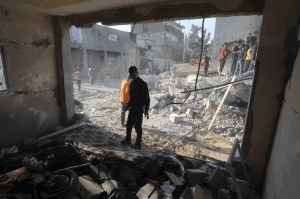 Após dias de negociações, brasileiros seguem presos na Faixa de Gaza