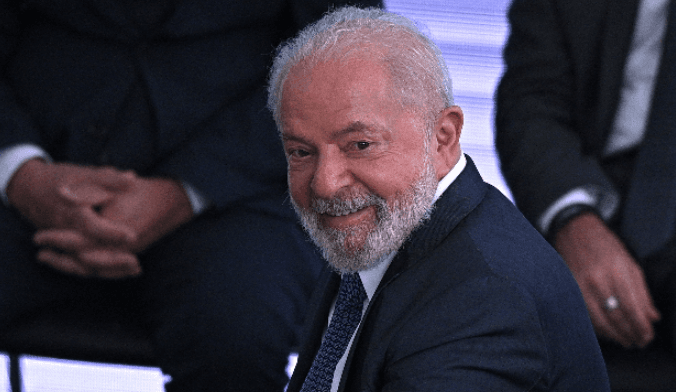 Bolsonaro ficou “nocauteado” com derrota eleitoral, diz Lula