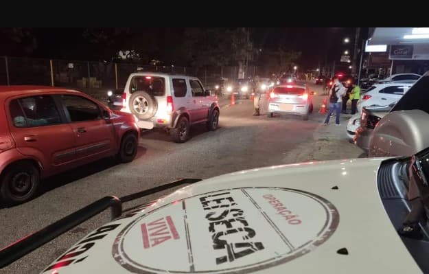 Duas pessoas são presas e outras 14 autuadas por embriaguez ao volante em Parnamirim