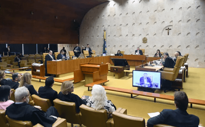 Prefeitos e governadores devem oferecer transporte público gratuito em dia de eleição, decide STF