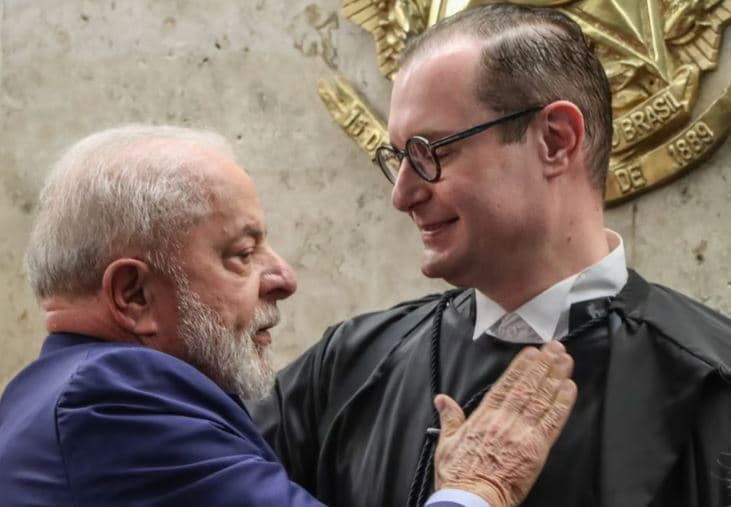 Zanin é relator de processo em que esposa atua como advogada de Lula