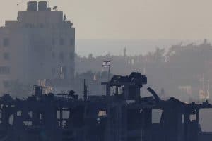Israel, Hamas e EUA chegam a acordo para libertação de reféns e pausa no conflito, diz jornal