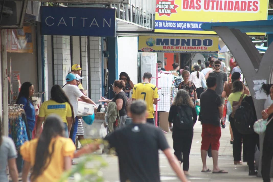 Liberação do décimo terceiro deve aquecer vendas no comércio do RN