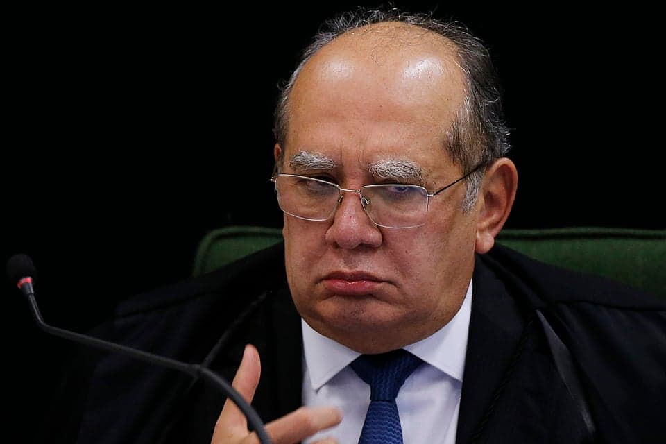 “STF não é formado por covardes”, diz Gilmar sobre PEC