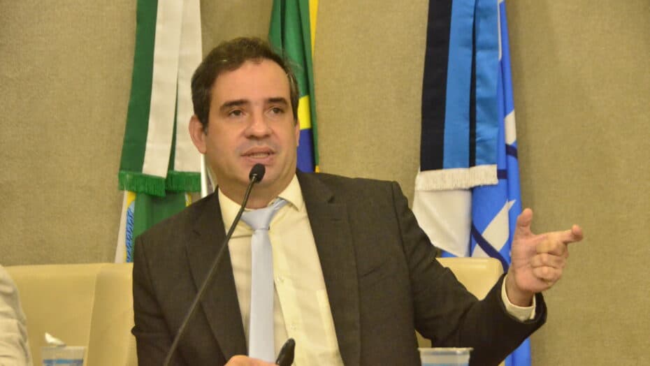 Pagamento do 13° de servidores do RN será finalizado em janeiro de 2024, diz secretário