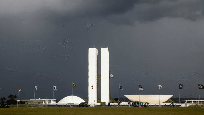 FUNDO ELEITORAL: Com meta em R$ 5 bilhões, Congresso manobra para fechar valor recorde para as eleições de 2024